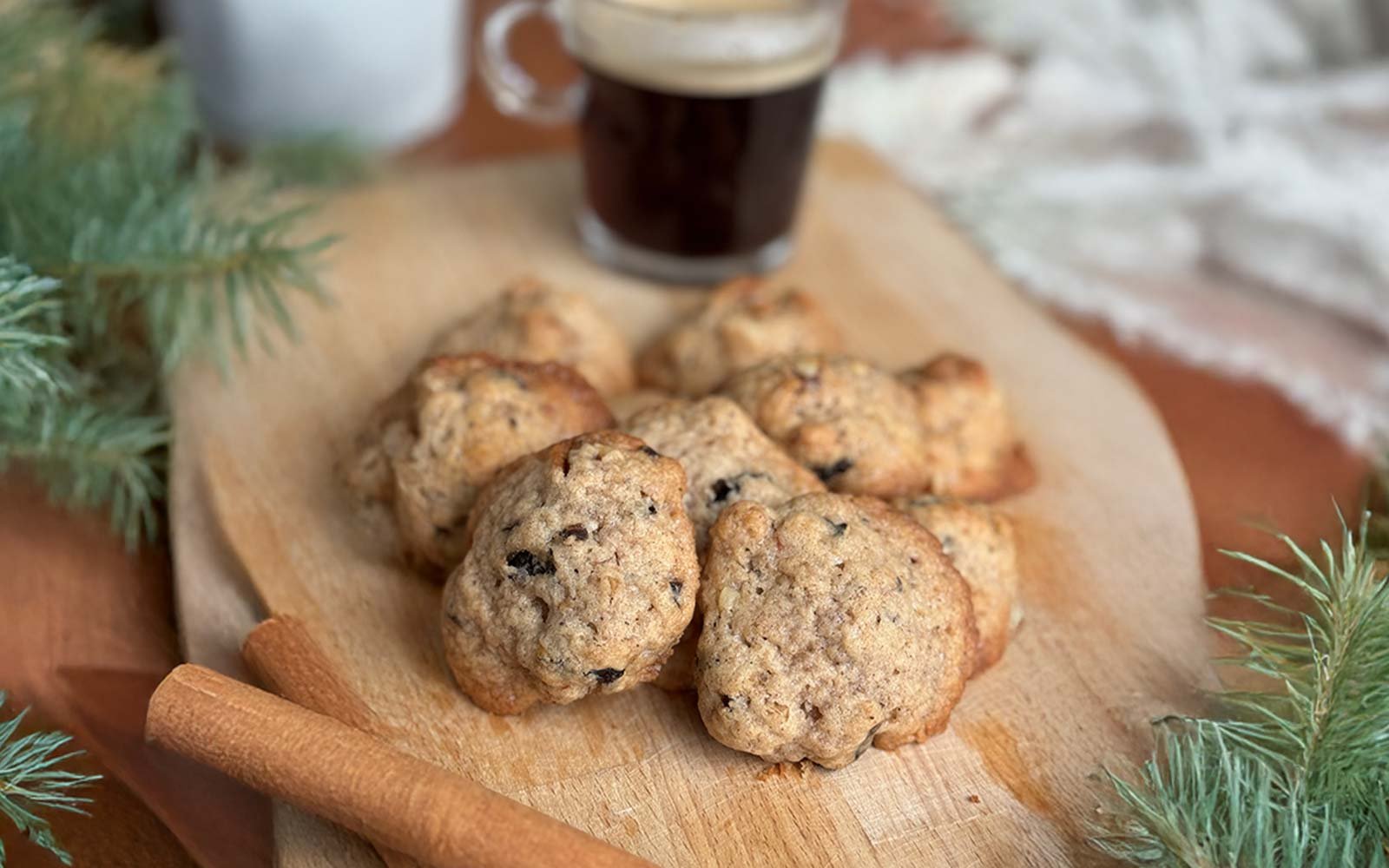 Spiced date cookies
